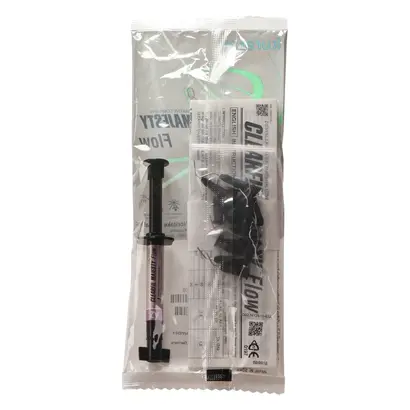 Kuraray Noritake Dental Inc. CLEARFIL MAJESTY Flow A2 Pa