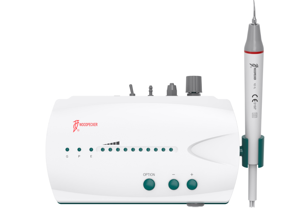 Dental Ultraschall-Scaler UDS-L LED – Original Woodpecker, automatisches Wasserversorgungssystem, digitales Handstück, autoklavierbar bis 135°C, CE/FDA